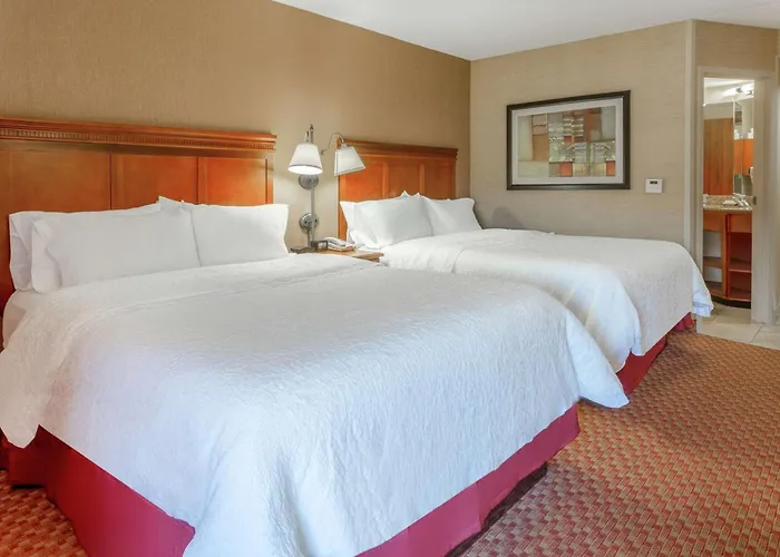 Hampton 3* East Peoria